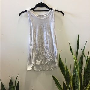 Lululemon workout shirt